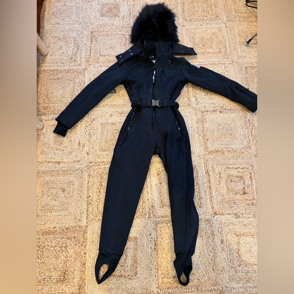 Black ASOS 4505 women’s ski suit size 0